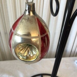 Vintage 3 Indent Ornament
